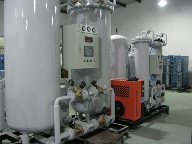 制氮機(jī)使用是老是噴灰要怎么辦？